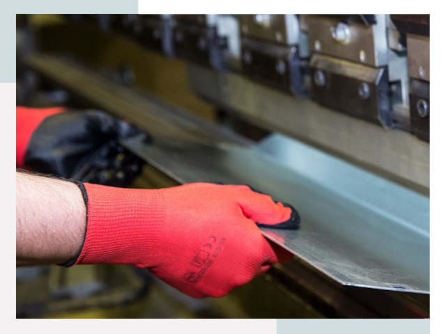 Гибка металла в Октябрьский от 621 руб. - Надёжно и быстро